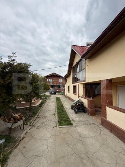 Case + teren de vanzare la 11 km de Tg Jiu - 3