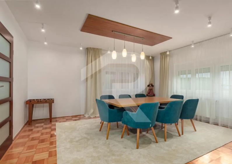 Vila de vanzare in Bu?teni 8 dormitoare, vedere dire - 5