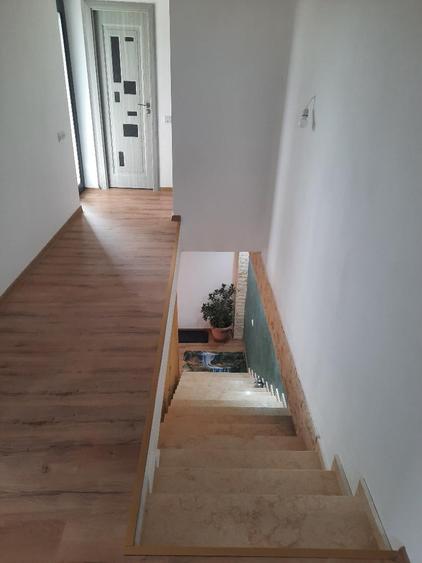 FARA COMISIOANE Tartasesti aproape de asfalt casa  5 camere 3 bai P+1+pod garaj - 21