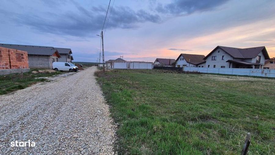 Vand teren intravilan in Apateu cartierul nou - 1