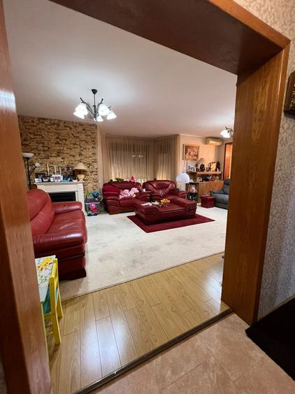 DOMNEȘTI - Vilă Superbă P + 1E + M - 10