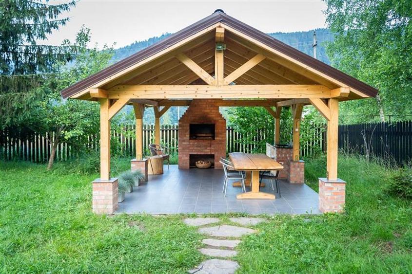 De vanzare casa de vacanta/locuit  in Lunca Bradului - 17