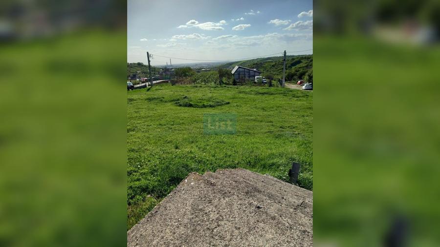 Teren de 1938 mp, în Paleu