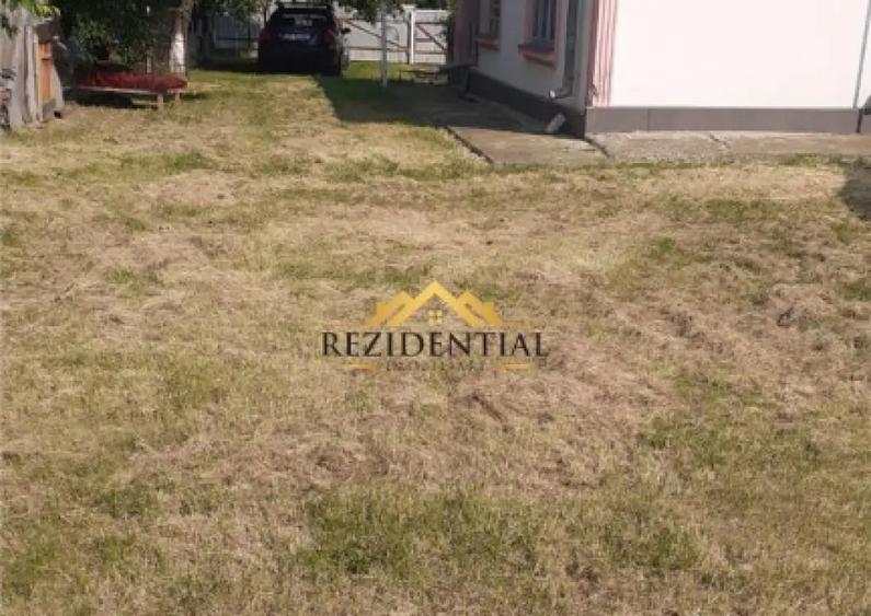 TEREN INTRAVILAN - TULBURENI - 3