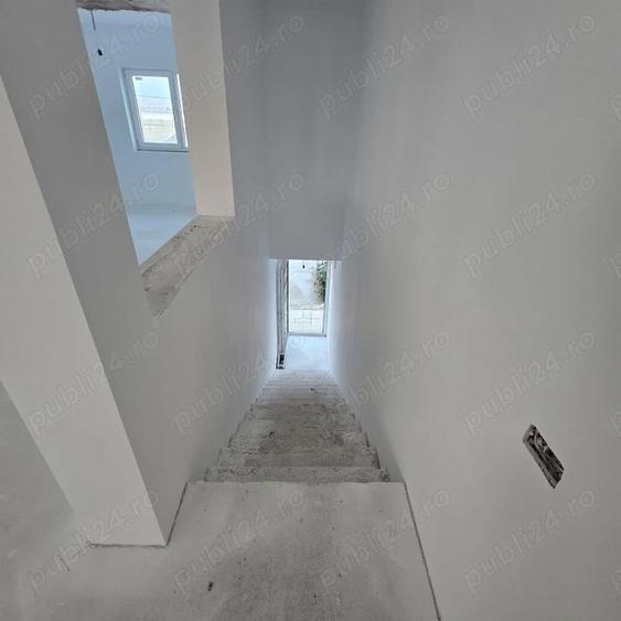 De vanzare apartament 3 camere, semifinisat - 6