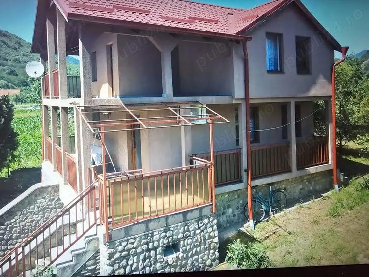 Vand casa vacanta la munte zona Herculane 165 000 - 5