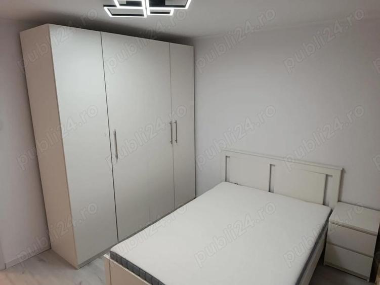 Inchiriez Apartament 2 Camere Decomandat - 6