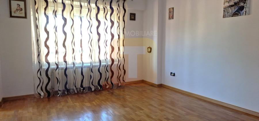De închiriat! Apartament 3 camere  – Ultracentral - 10