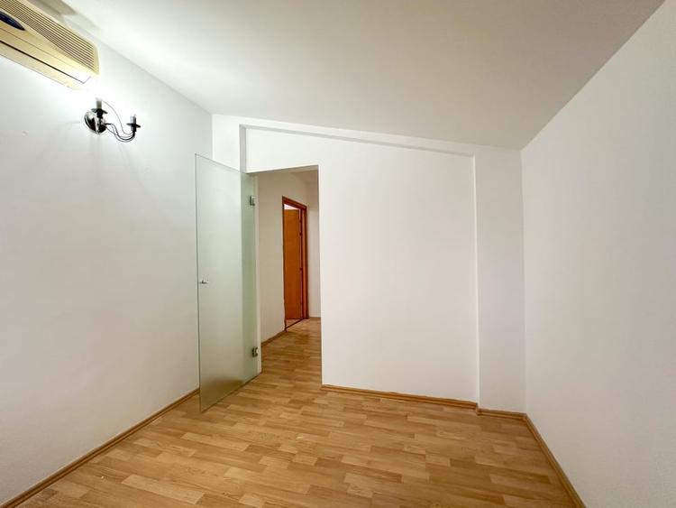 La doi pasi de Universitate - nu doar un birou ci un statut - 20