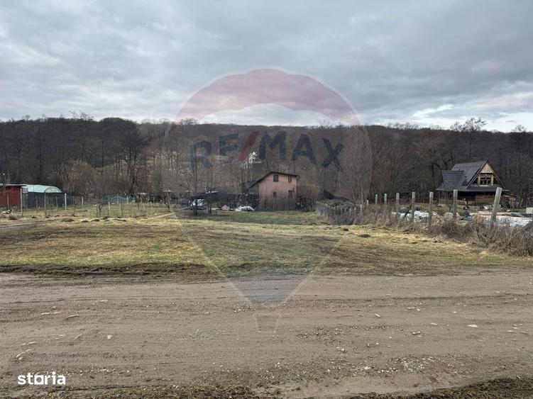 Teren 999 mp. Front 15,70 ml. Valea Garbaului - Floresti - 9