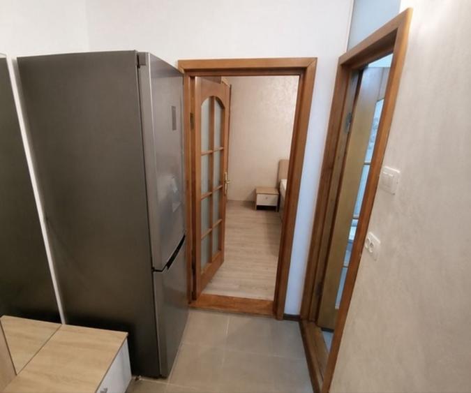 Garsonieră decomandată în Central