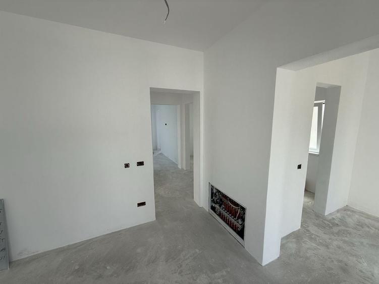 Casă cu 4 camere în Giarmata