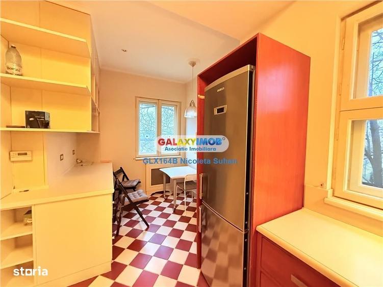 Apartament cu 4 camere în Arcul de Triumf