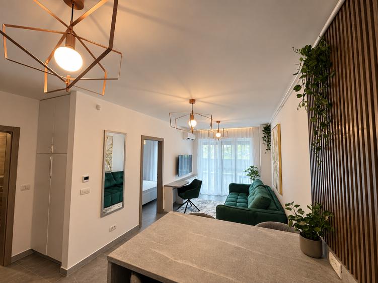 Apartament cu 2 camere decomandat, mobilat în UTA