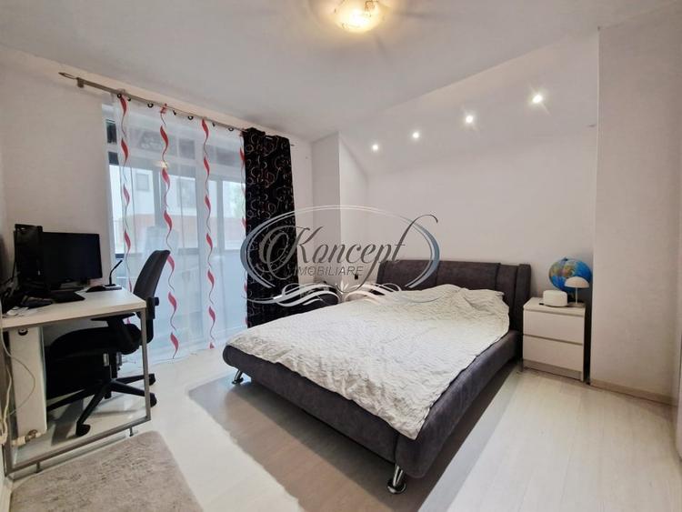 Apartament cu 3 camere decomandat, mobilat în Sopor