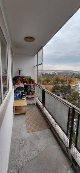 Apartament cu 2 camere semidecomandat, mobilat în Grigorescu