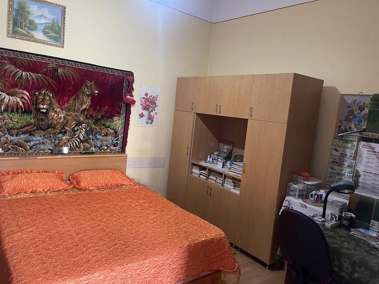 Casă cu 2 camere în Central