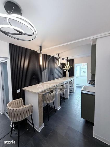 Apartament cu 3 camere în Aradului