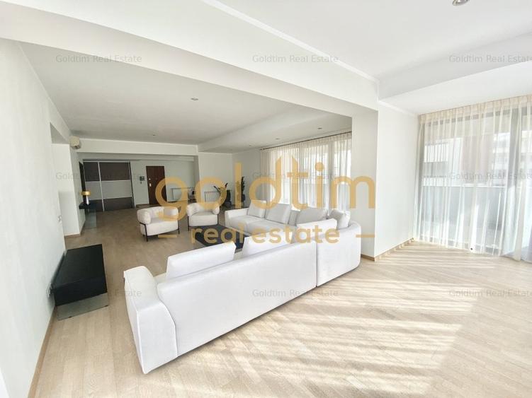 Apartament cu 4 camere decomandat, mobilat în Șoseaua Nordului