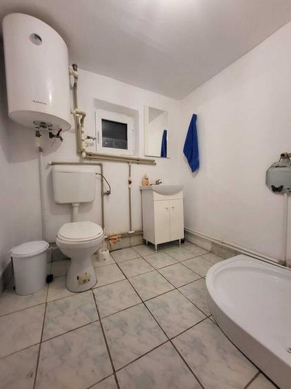 Casă cu 4 camere decomandat cu Teren 500 Mp în Mădrigești