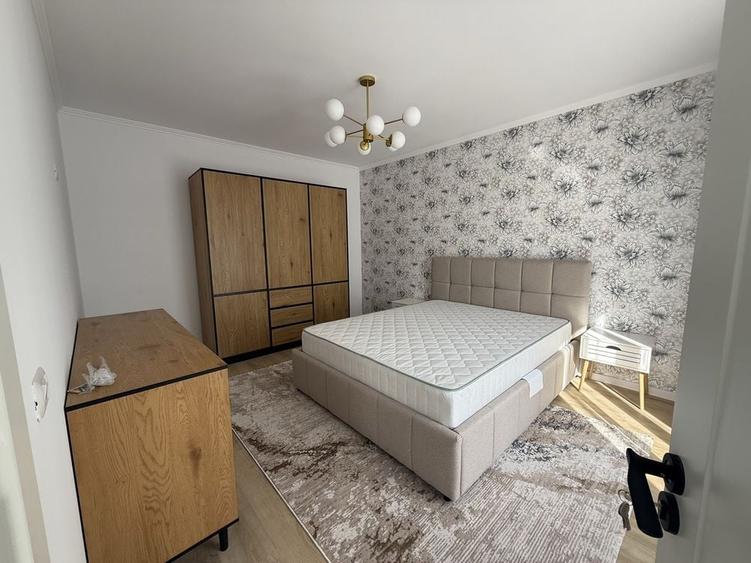 Casă cu 4 camere cu Teren 350 Mp în Central