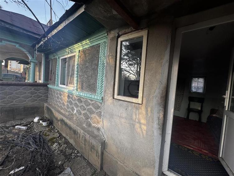 Casă cu 2 camere cu Teren 758 Mp în Negoiești