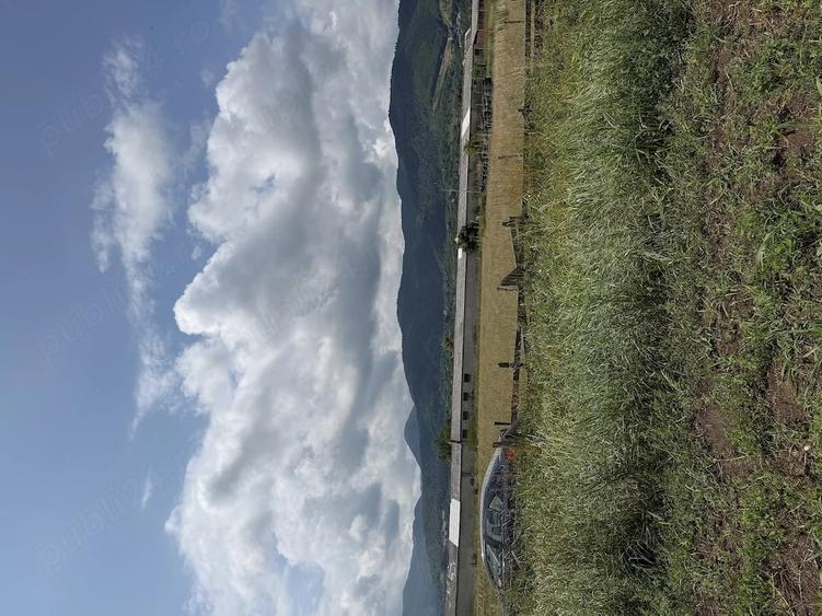 Teren de 6800 mp, în Central