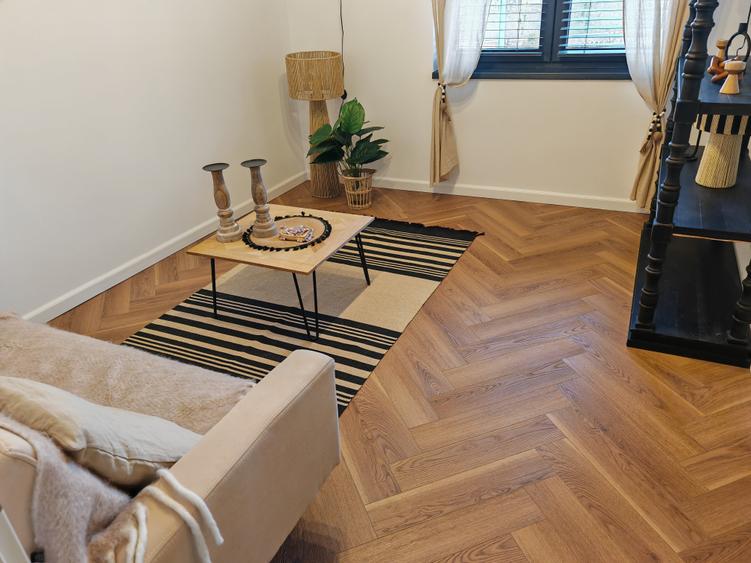 Apartament cu 2 camere semidecomandat în Ultracentral
