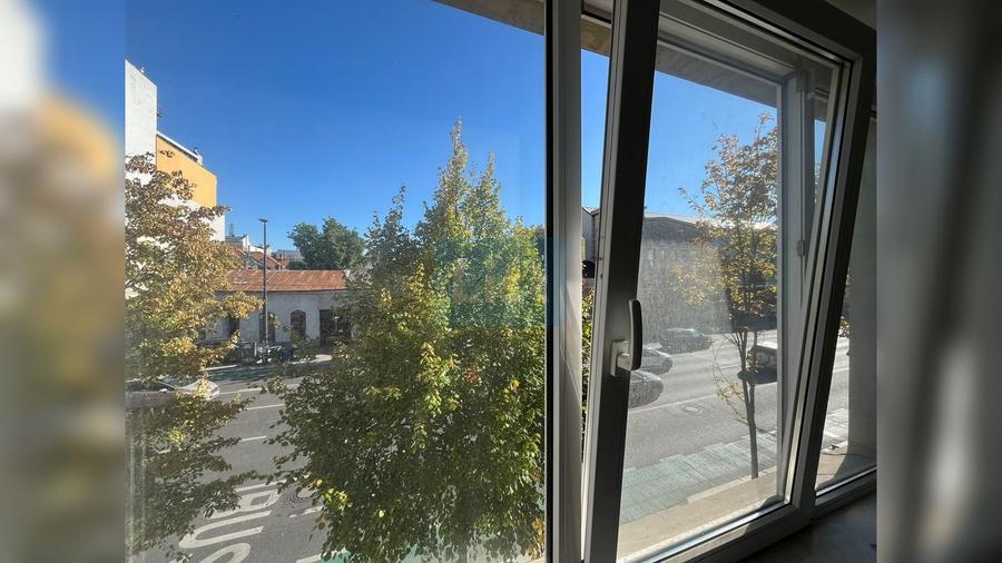Apartament cu 3 camere decomandat în Semicentral