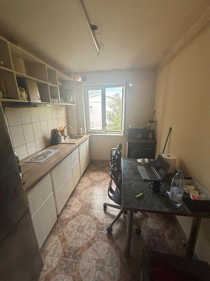 Apartament cu 3 camere decomandat în Tătărași