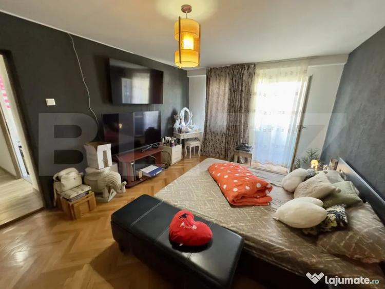 Apartament cu 3 camere decomandat în Cetate