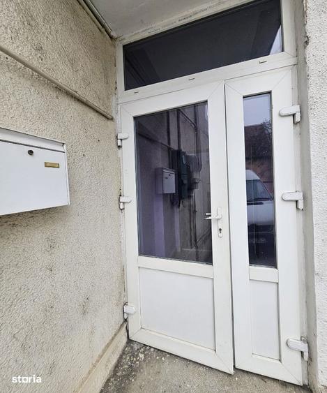 Spatiu comercial pentru birouri/ cabinete medicale, Bl. Cantemir - 7