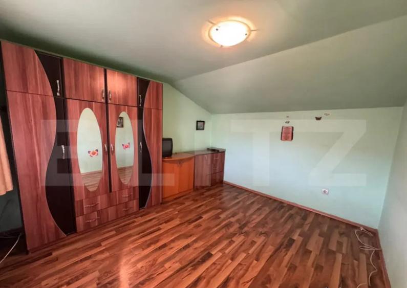 Casa cu 6 camere in Soimus - 9