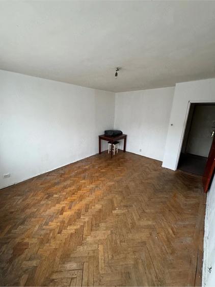 Garsoniera de vanzare Brad Hunedoara - 3