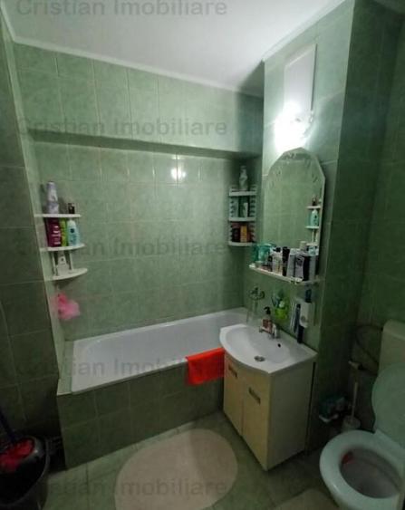 DECOMANDAT MOBILAT ! 3 cam Confort1 etaj intermediar Viziru - 2