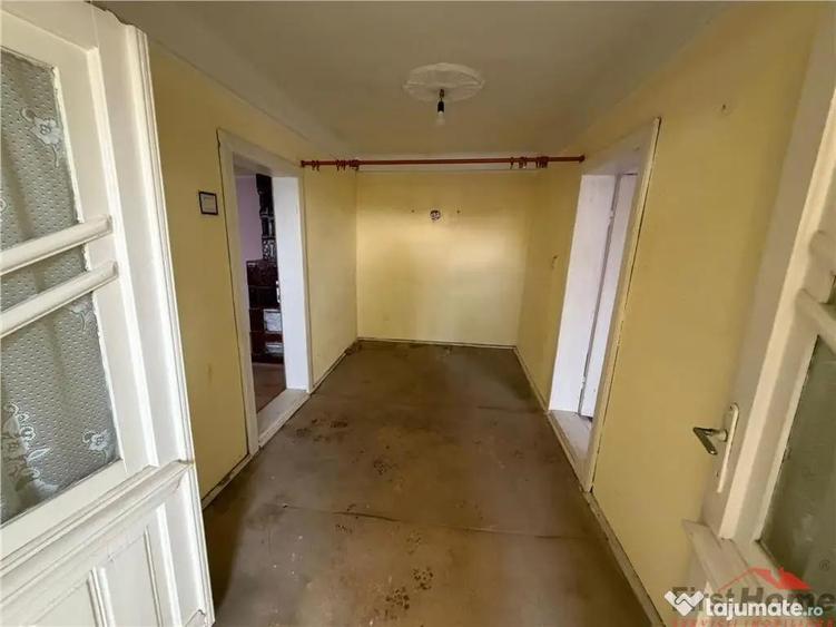 Casa batraneasca de in Campineanca str Marului nr 8 - 13