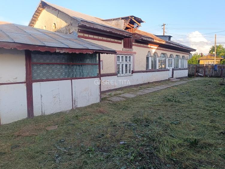 Casa Bătrânească Renovabila cu 1000 mp intravilan la 39km de București