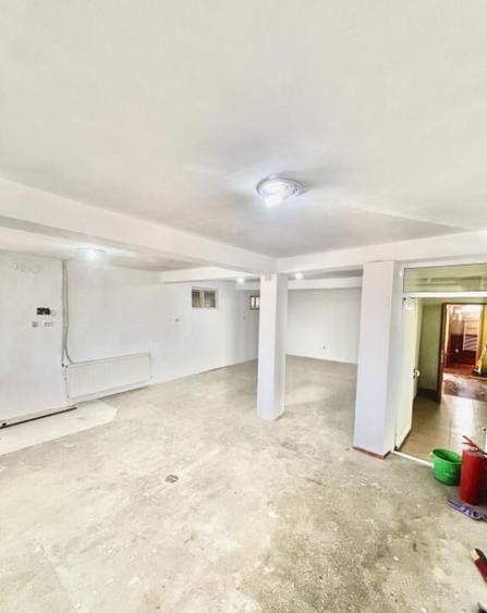 Casa de vanzare Frumusani - Spatiu Comercial la Parter - 25 - 11