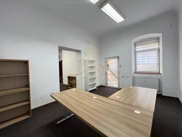 2 camere, Finisat, Curte str.Iuliu Maniu, Centru - 3