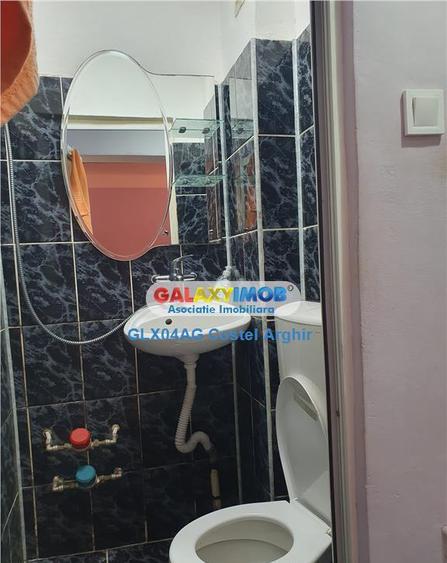 Vindem garsoniera in zona Traian , etaj 2 - 1