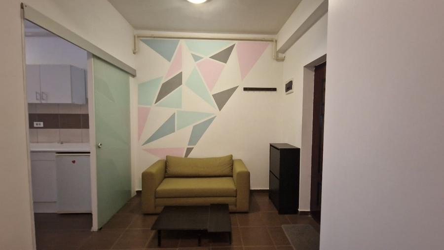 Studio spatios, 38 mp, et 1, mutare imediata - 1
