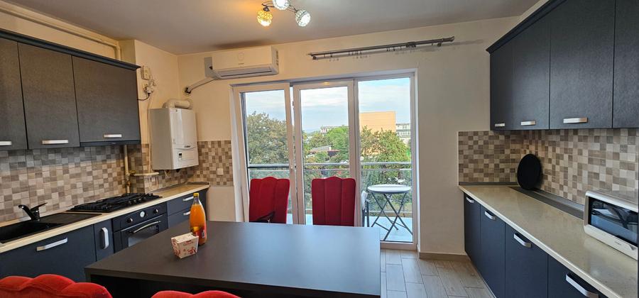 Apartament de vanzare cu 3 camere zona Tractorul bloc nou - 17