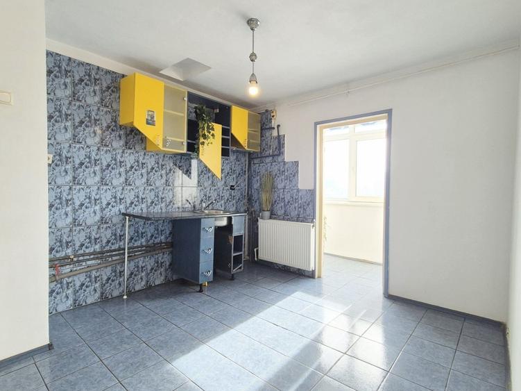 Crangasi la 5 minute metrou si parc, comision 0%, apartament 2 camere, bloc 1980 - 2