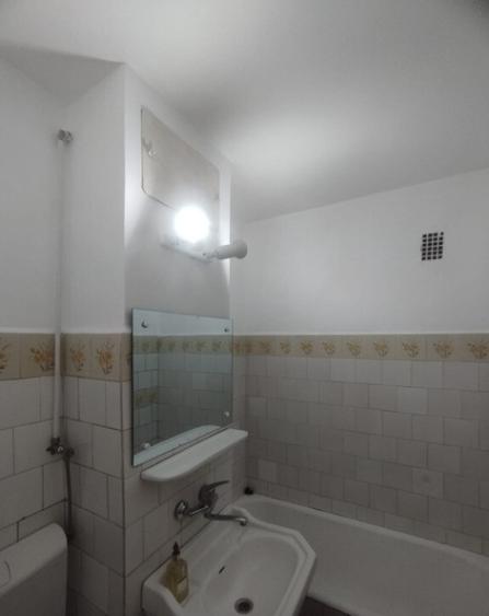 Inchiriere garsoniera Ploiesti, zona Democratiei. - 4