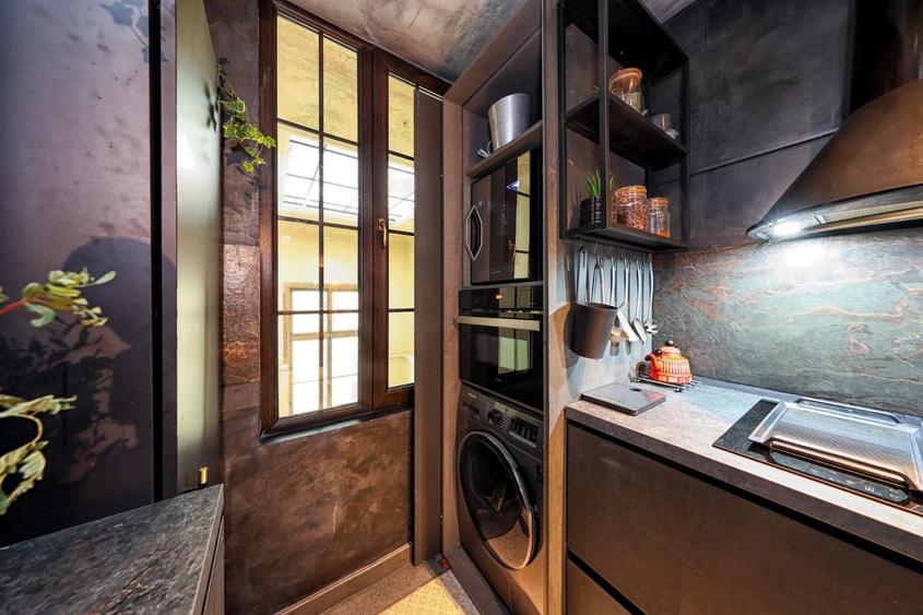 Bijuterie arhitecturală cu dotări smart in centrul Brasovului - 21