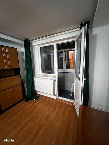 Apartament cu balcon, lift si aer conditionat in Titan - 6
