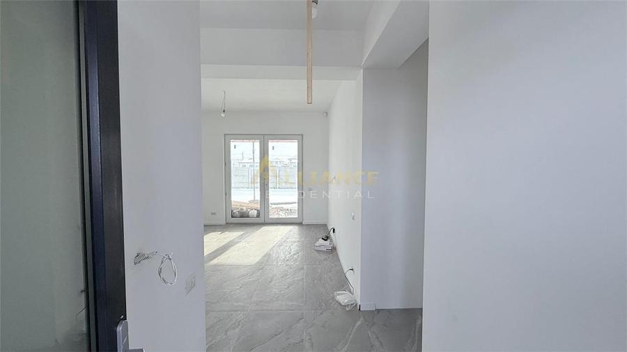 Casa Individuala - 3 camere - 2 bai - 371 mp teren - 7