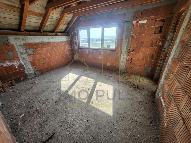 Casa individuala. 700 mp teren. Terasa mare. Suprafete generoase. - 13