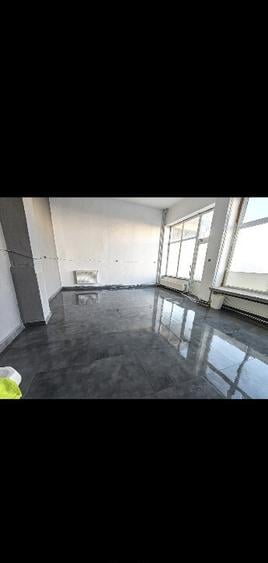 Imchiriez Spatiu Comercial Zona Piata 50mp - 2