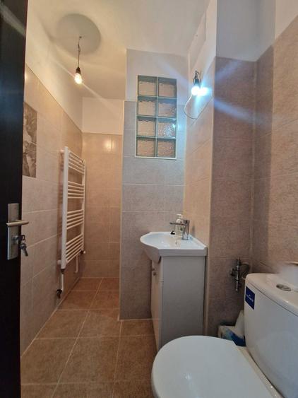 Garsoniera, decomandata, renovata, Astra - 5